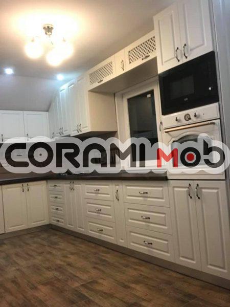 mobila bucatarie alba suceava